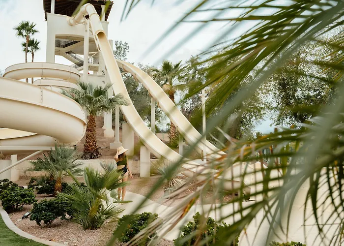 Arizona Grand Resort